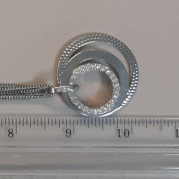 Premier Designs Silver Tone Rhinestone Triple Chain 3-Circle Necklace - Picture 8 of 8